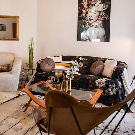 Villa Mareonda - Apartments Sussurro 罗维尼 外观 照片