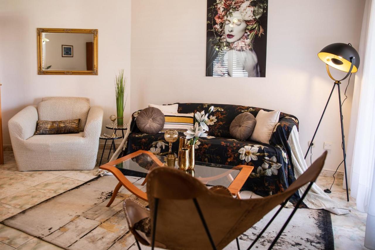Villa Mareonda - Apartments Sussurro 罗维尼 外观 照片