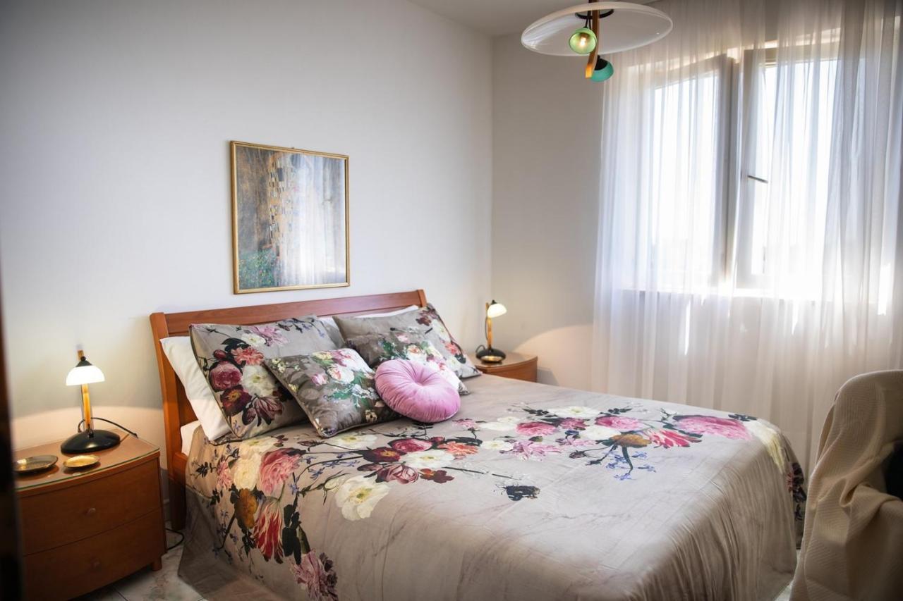 Villa Mareonda - Apartments Sussurro 罗维尼 外观 照片