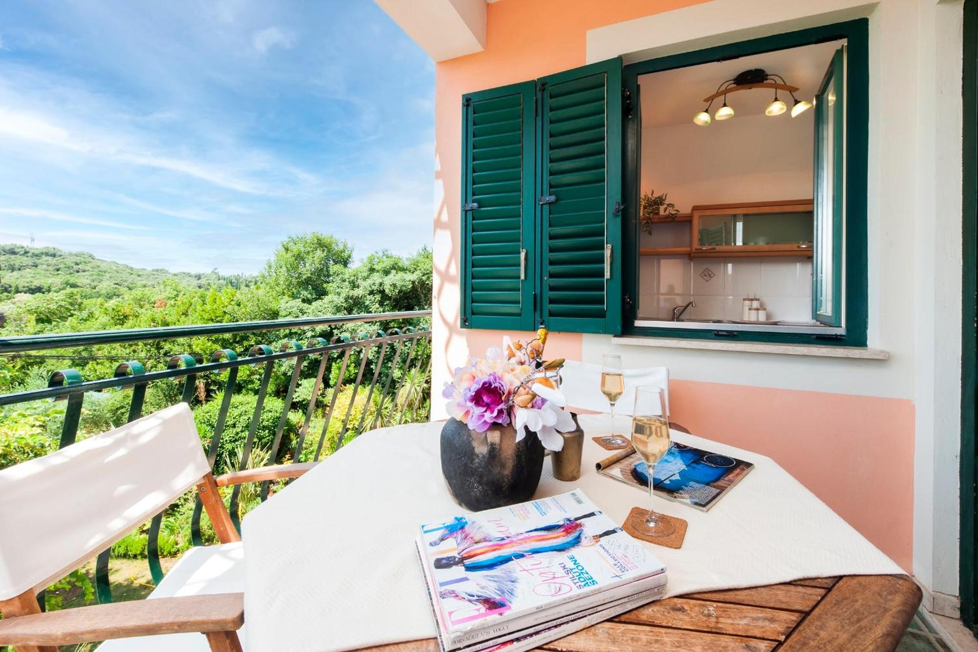 Villa Mareonda - Apartments Sussurro 罗维尼 外观 照片