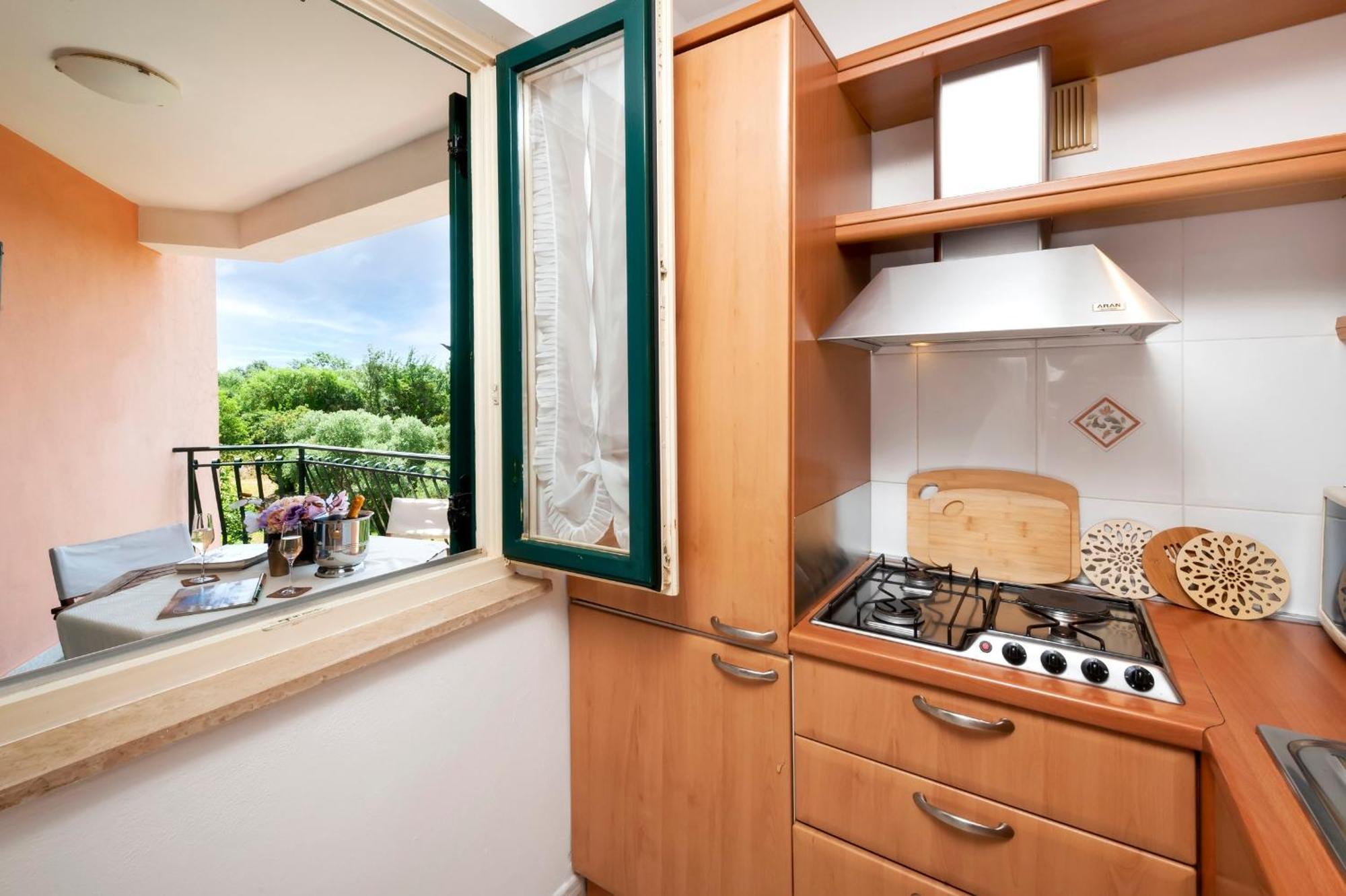 Villa Mareonda - Apartments Sussurro 罗维尼 外观 照片