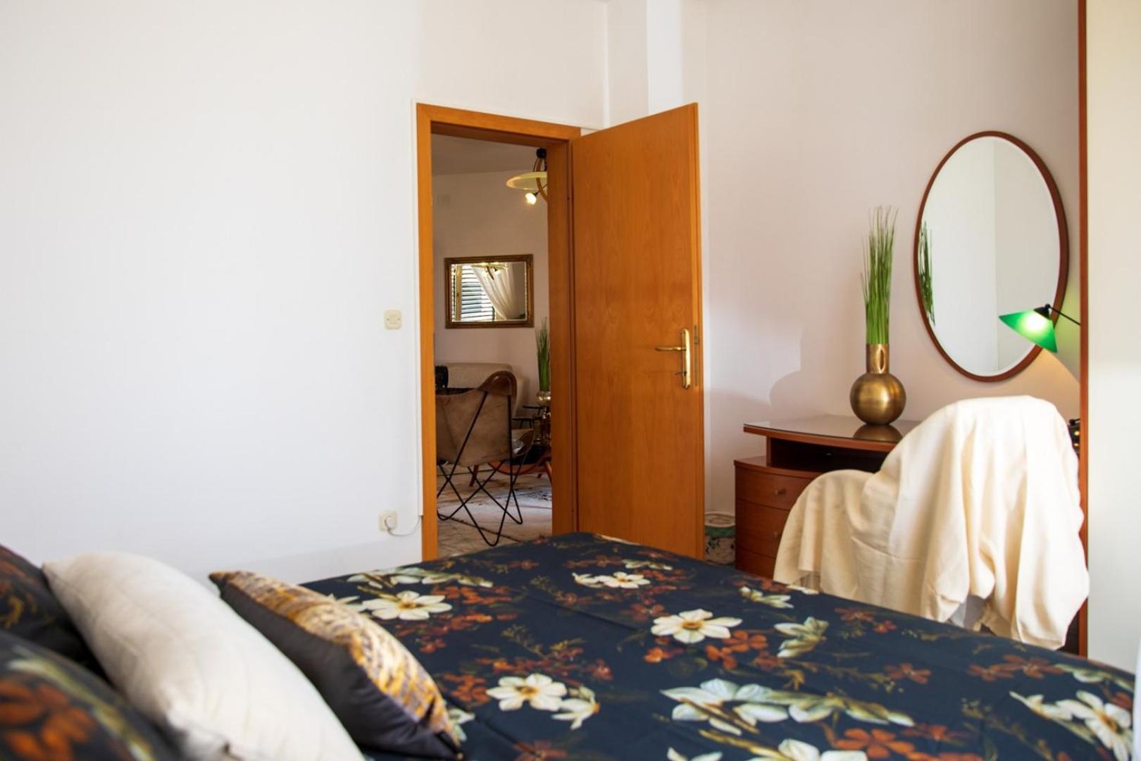 Villa Mareonda - Apartments Sussurro 罗维尼 外观 照片